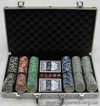 Покерный набор 300 фишек с номинал, кейс