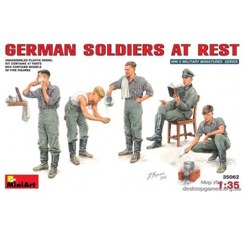 MA35062 German soldiers at rest