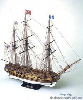 Модель корабля из дерева La Gloire