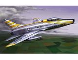 Американский истребитель F-100D Super Sabre